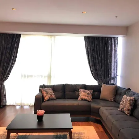 Price Luxury Center Apartmán *